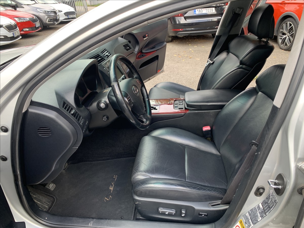 Lexus GS 300