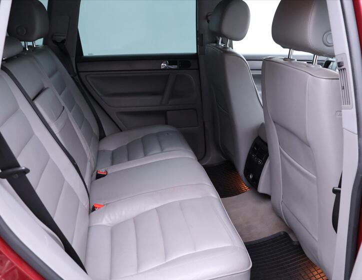 Volkswagen Touareg 14