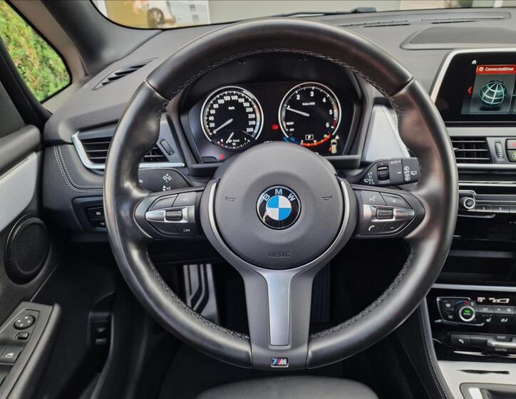 BMW Řada 2 21