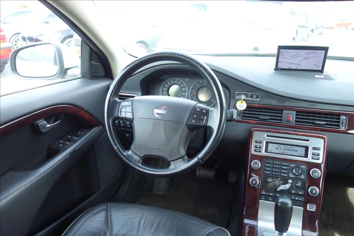 Volvo S80