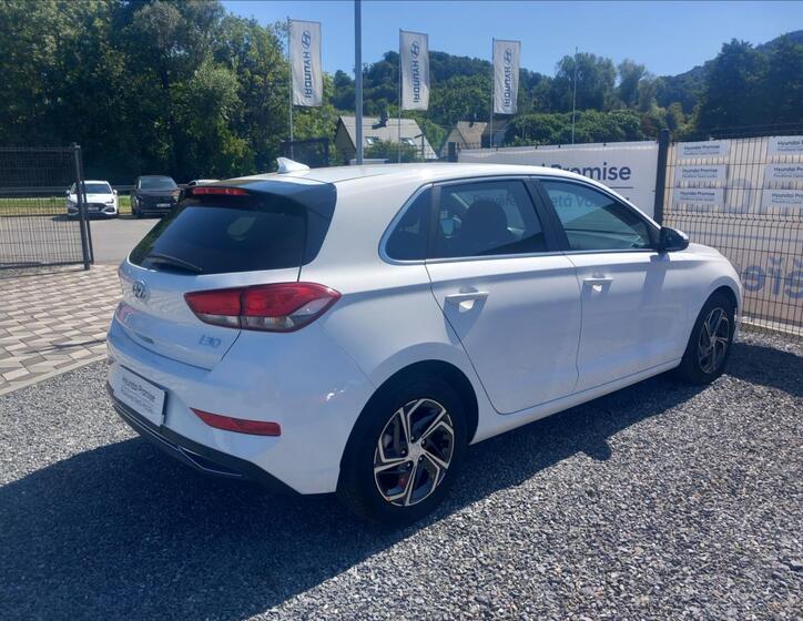 Hyundai i30 8