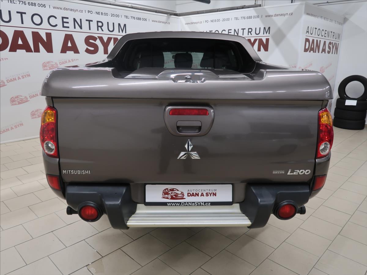 Mitsubishi L200