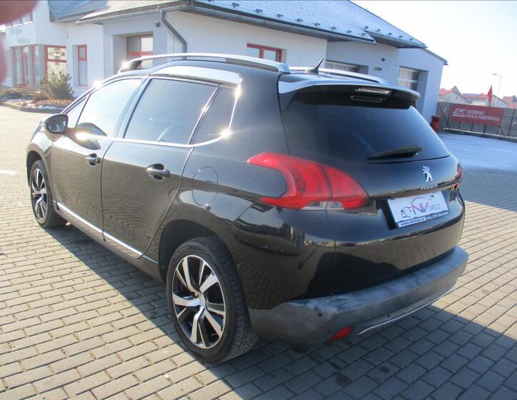 Peugeot 2008 3