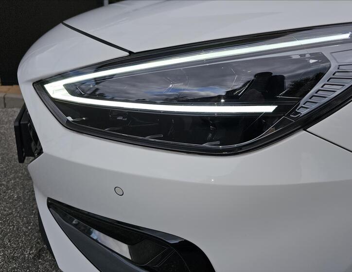 Hyundai i30 19