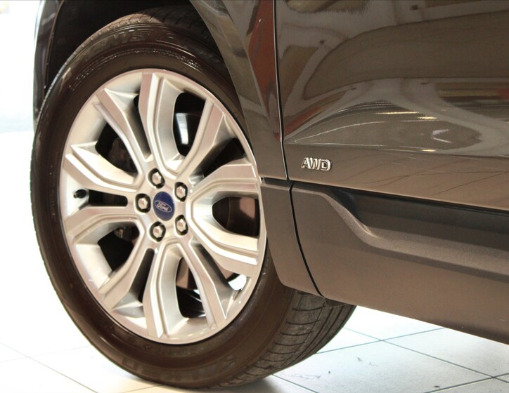 Ford Edge 8