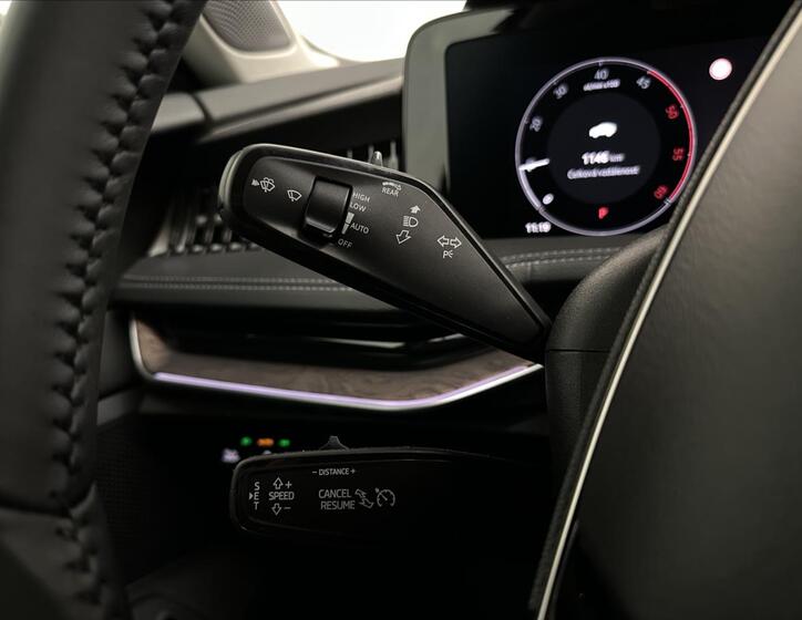Škoda Superb 22
