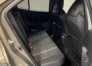 Toyota Yaris Cross 13