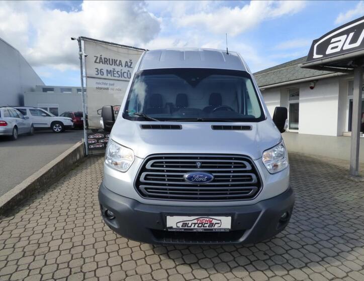 Ford Transit 8