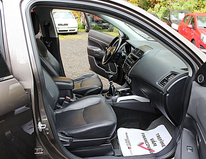 Mitsubishi ASX 14