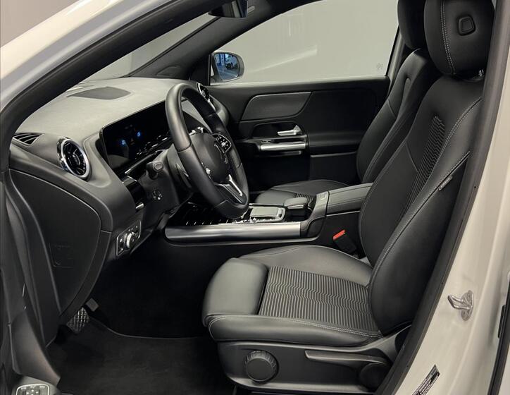 Mercedes-Benz GLA 6