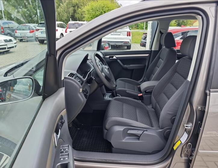 Volkswagen Touran 10