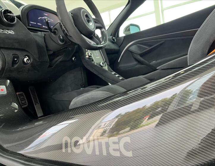 McLaren 720S 10