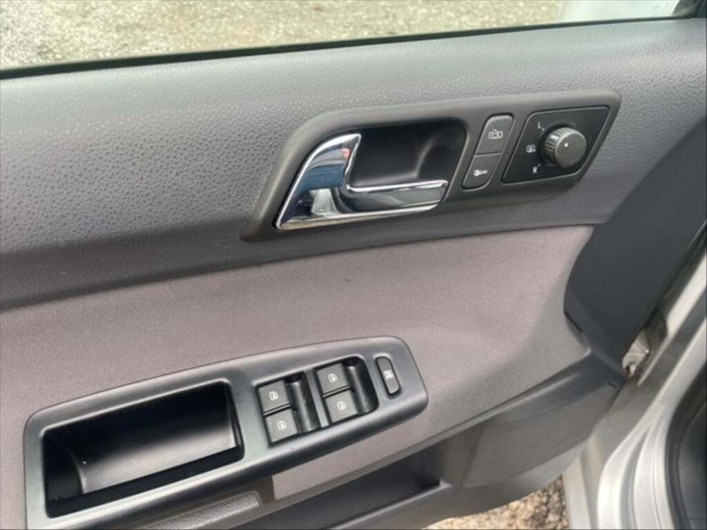 Volkswagen Polo 11