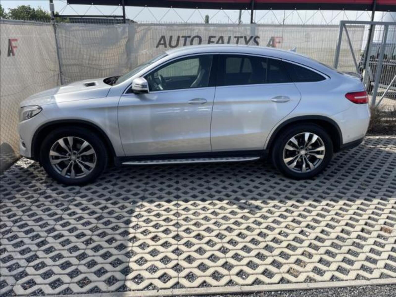 Mercedes-Benz GLE 5