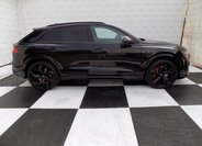 Audi RS Q8 6