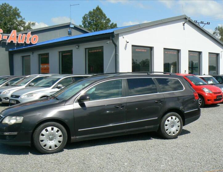 Volkswagen Passat 1