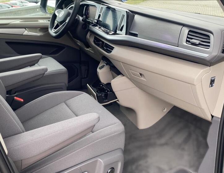 Volkswagen Multivan 13