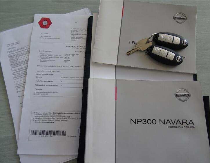 Nissan Navara 40
