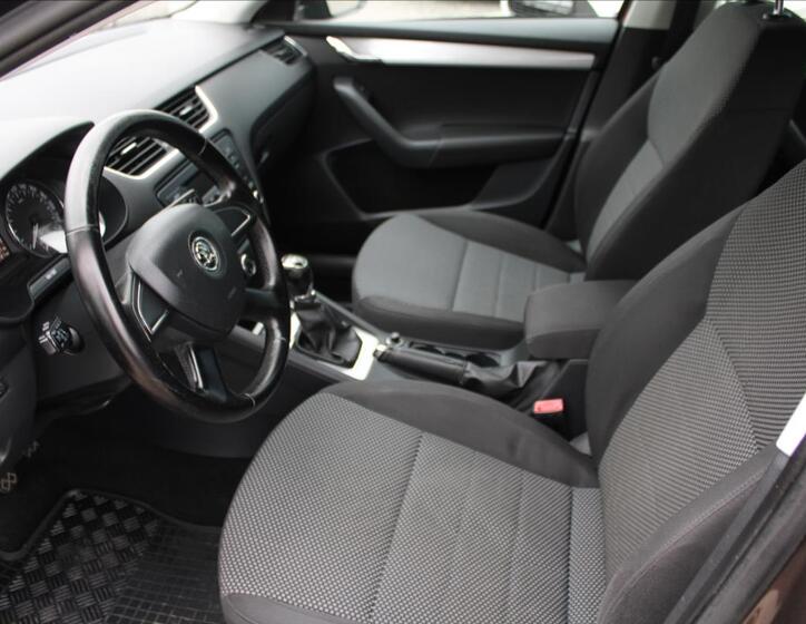 Škoda Octavia 9