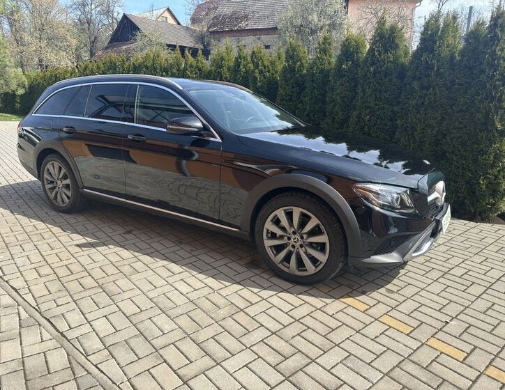 Mercedes-Benz Třídy E 2