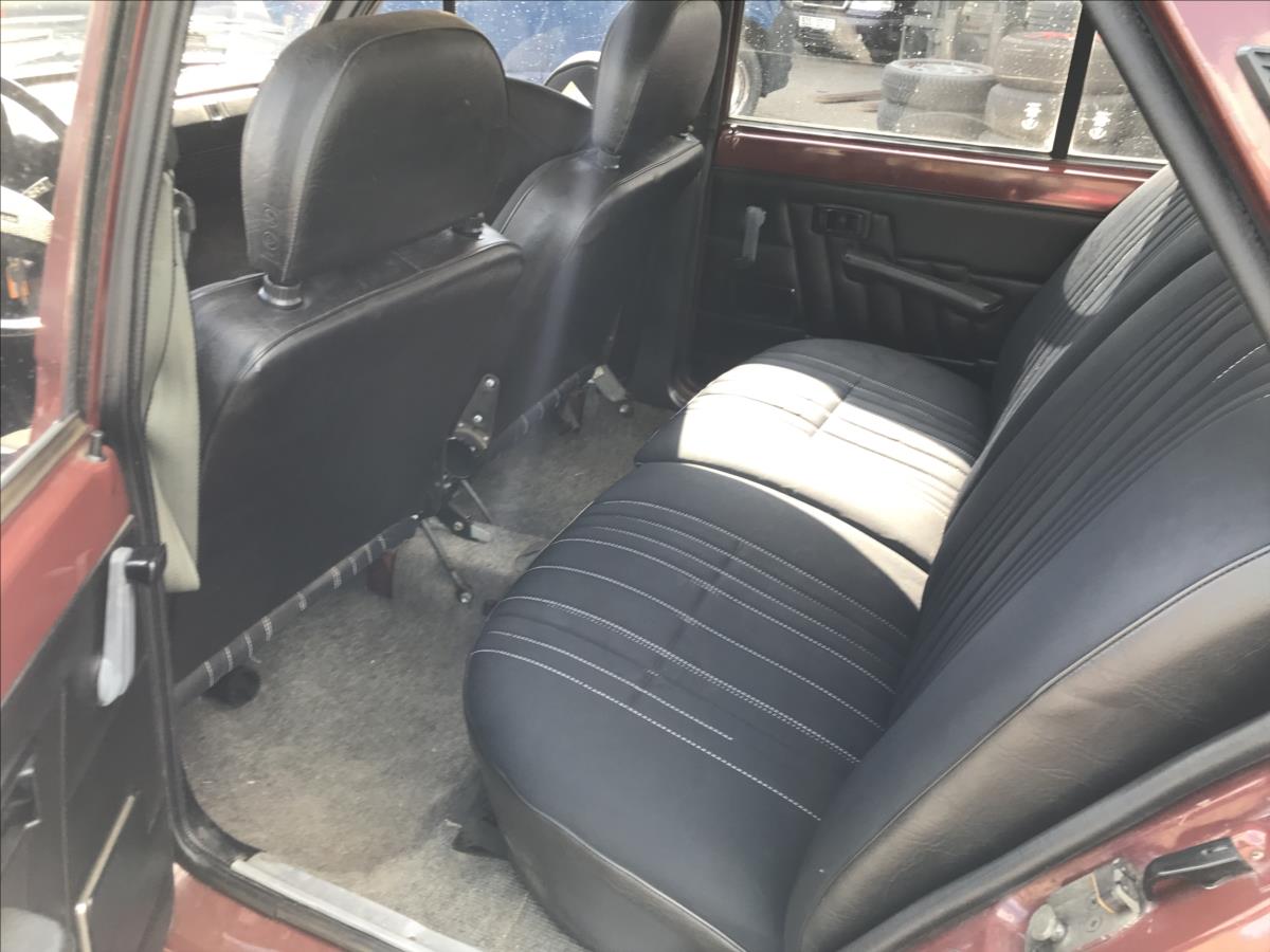 Škoda 120