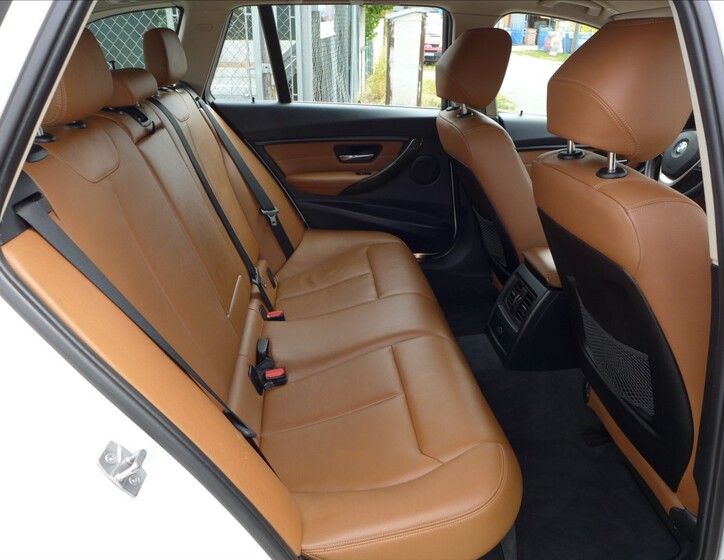 BMW Řada 3 33
