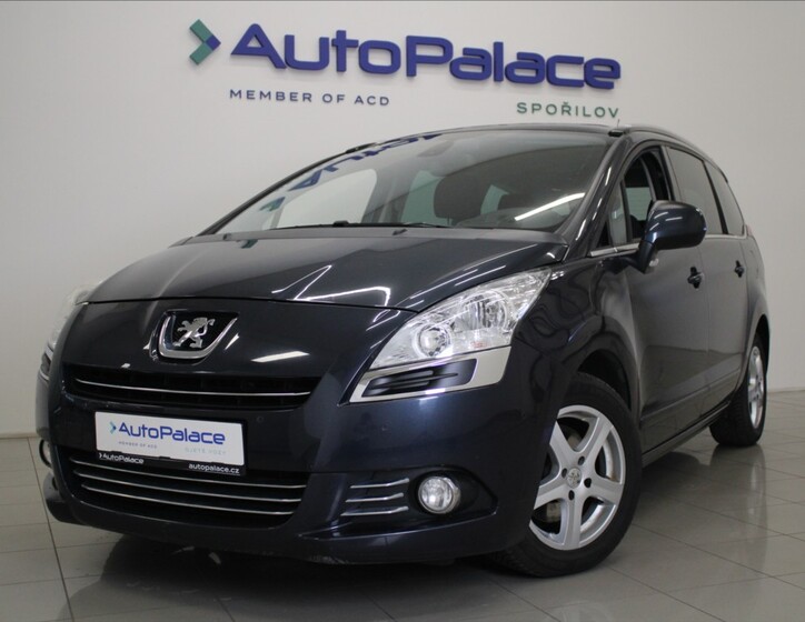 Peugeot 5008 1