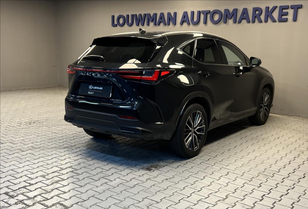 Lexus NX 450h plus