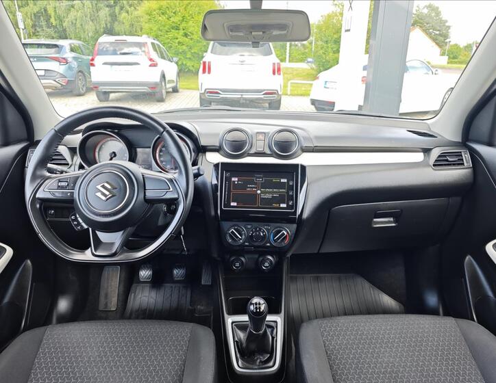 Suzuki Swift 15