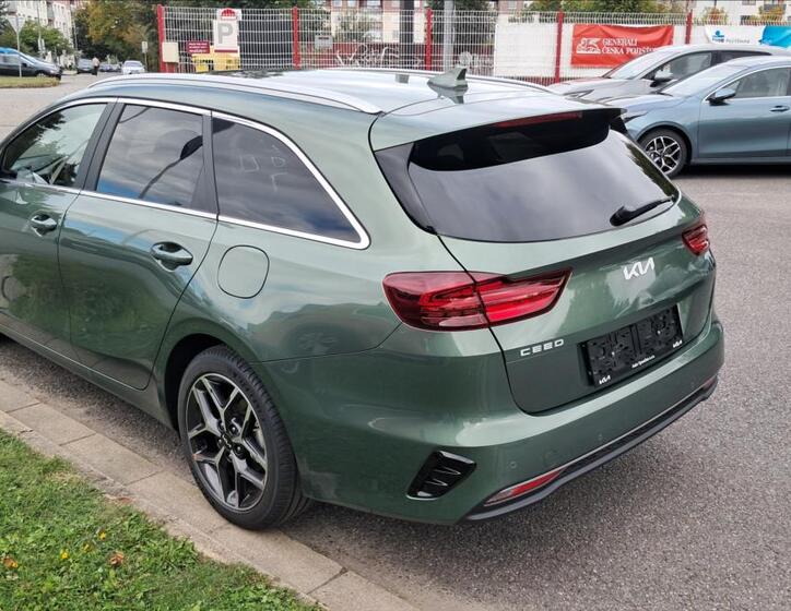 KIA Ceed 8