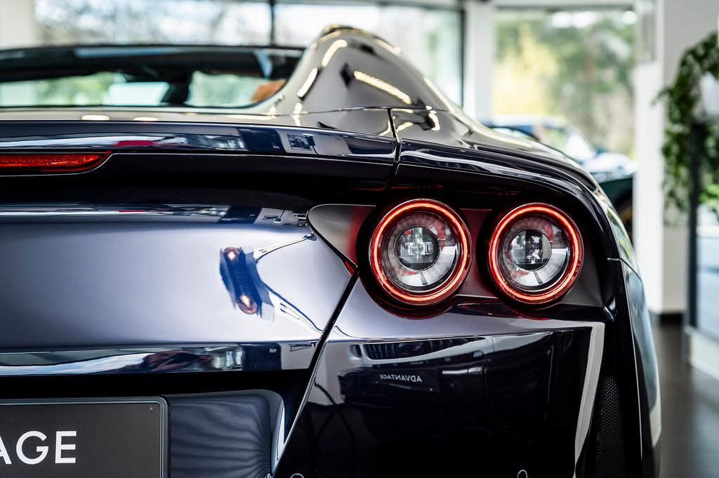 Ferrari 812