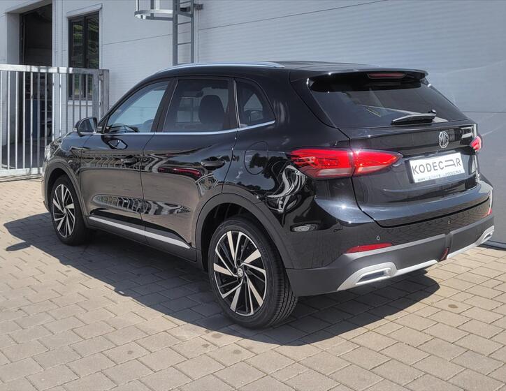 MG ZS 4