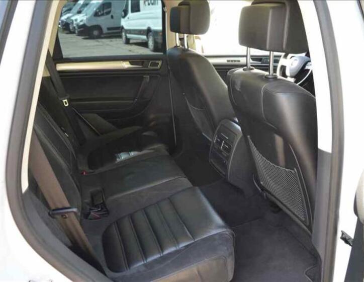 Volkswagen Touareg 15