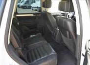 Volkswagen Touareg 15