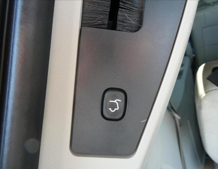 Chrysler Town & Country 28