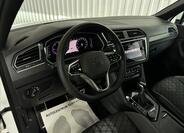 Volkswagen Tiguan 16
