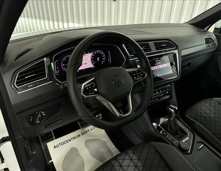 Volkswagen Tiguan 16