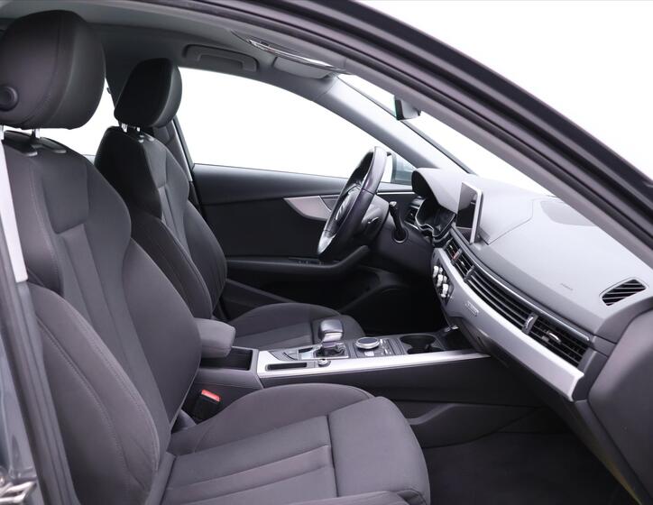 Audi A4 12