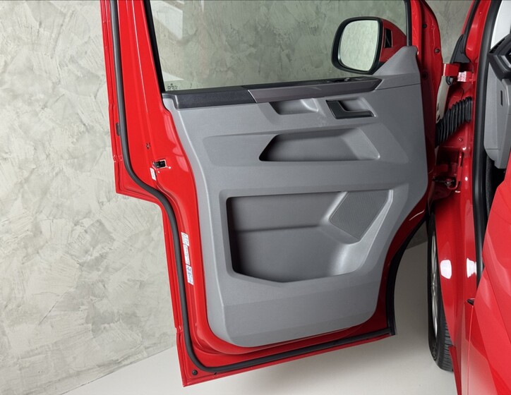 Volkswagen California 24