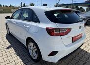 KIA Ceed 4