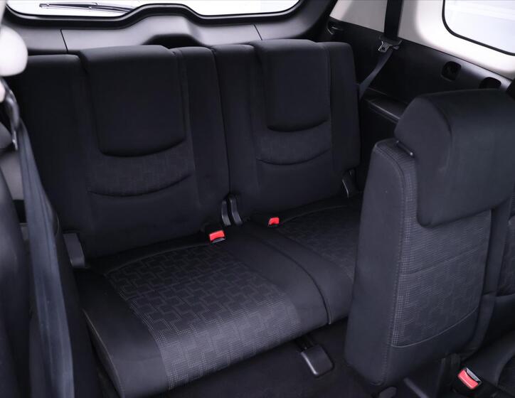Mazda 5 13