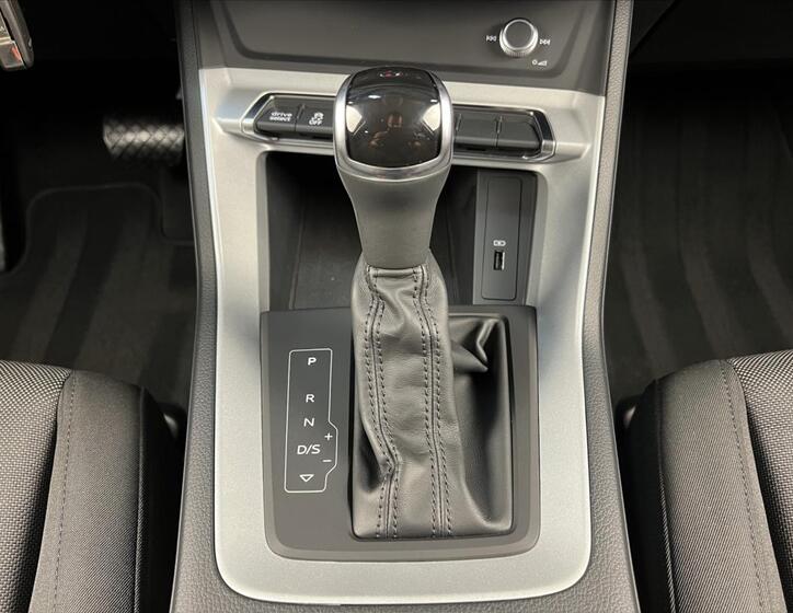 Audi Q3 18