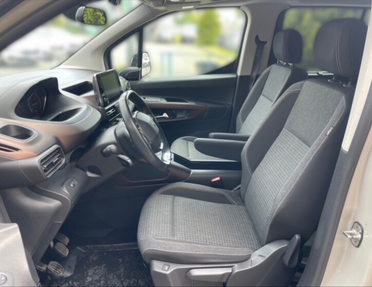 Peugeot Rifter 7
