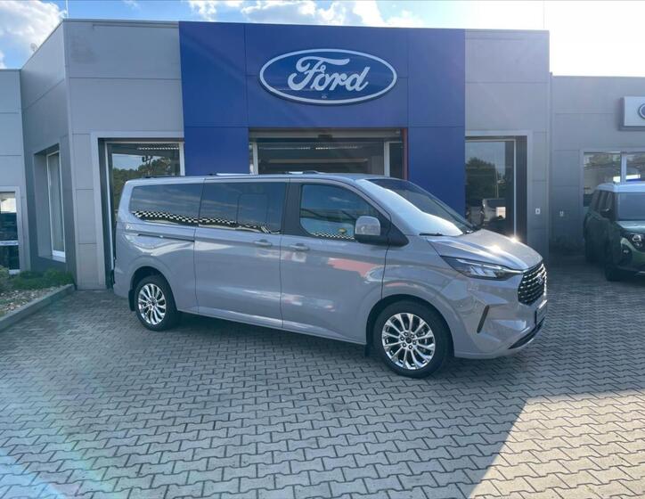 Ford Tourneo Custom 3