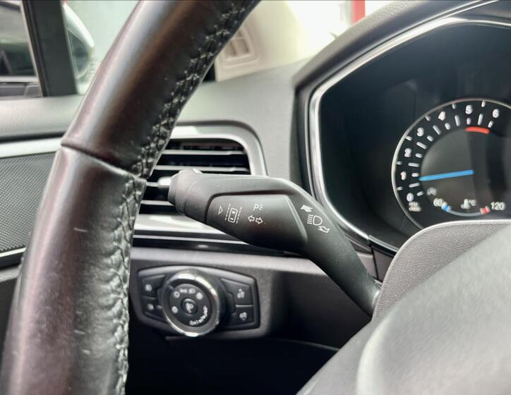 Ford Mondeo 25