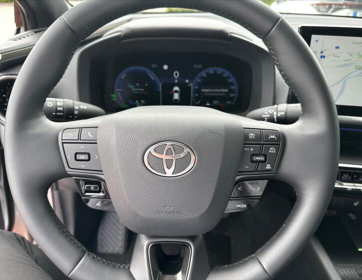 Toyota C-HR 8