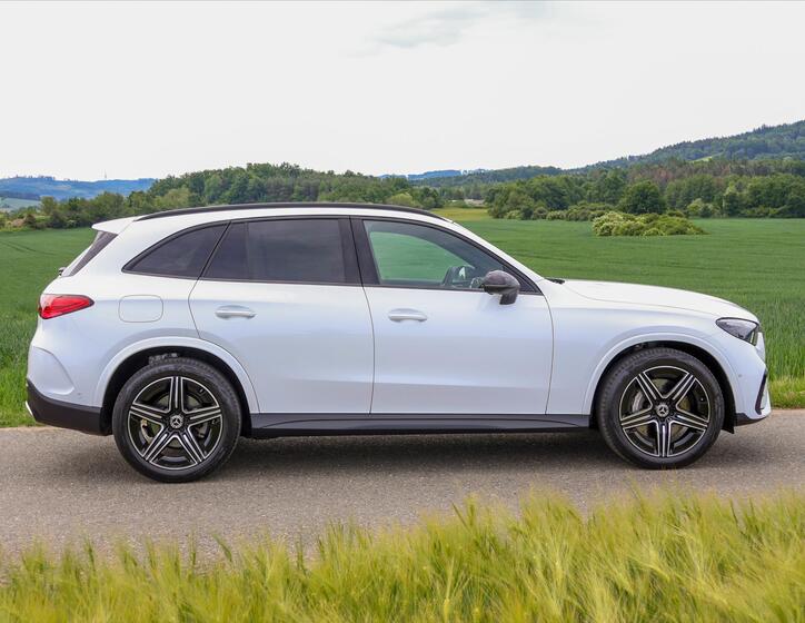 Mercedes-Benz GLC 8