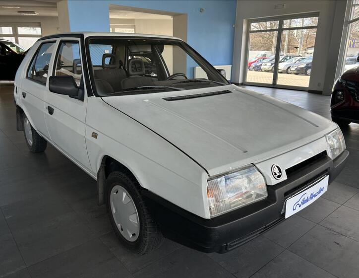 Škoda Favorit 1