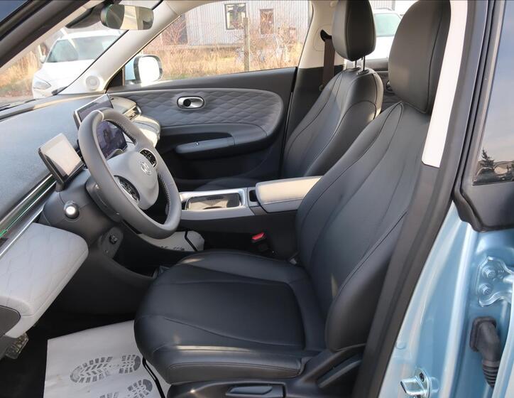 Dongfeng Box 12