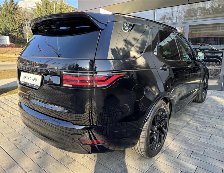 Land Rover Discovery 5
